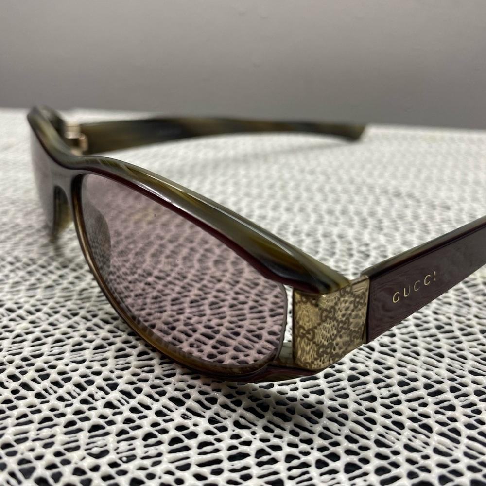 Gucci Olive and Burgundy Sunglasses for women’s